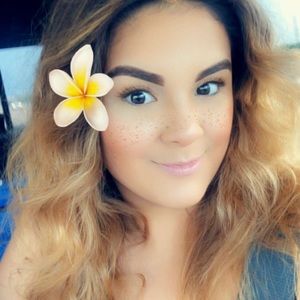 Meet your Posher, Brianna